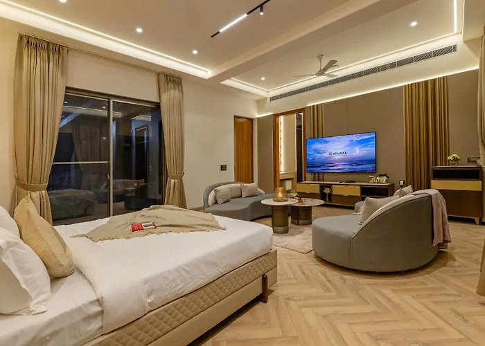 Elivaas Signature Levante Farms
